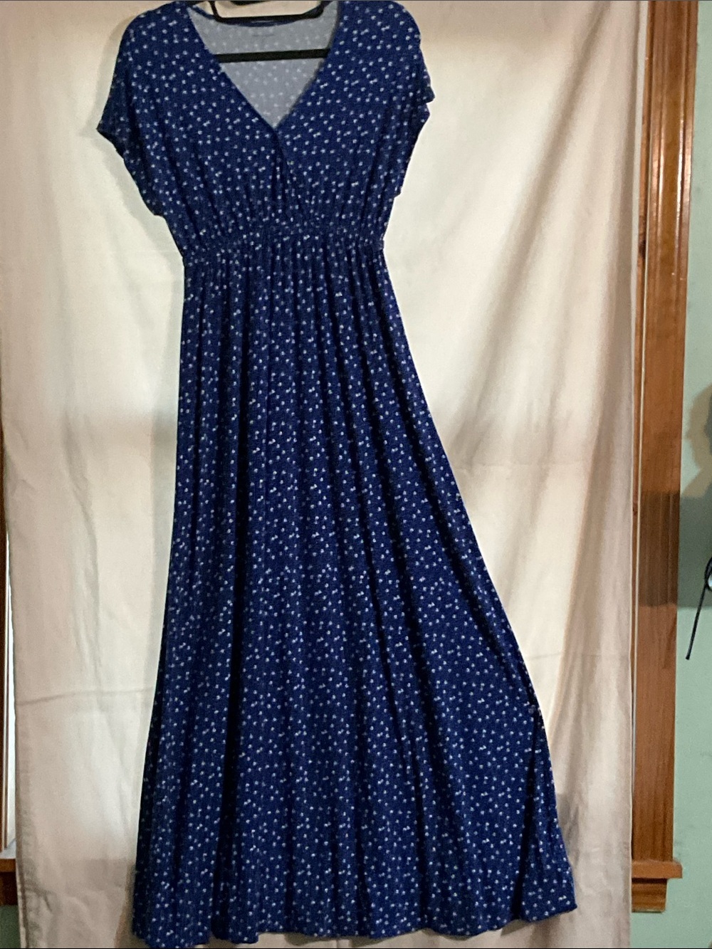 Amazon Essentials Navy Blue V-Neck Maxi Dress with Subtle Dot Print Sz S